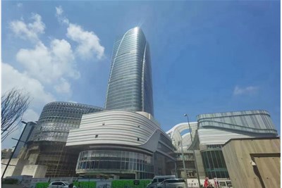 上海徐家匯中心項(xiàng)目設(shè)備進(jìn)場(chǎng)